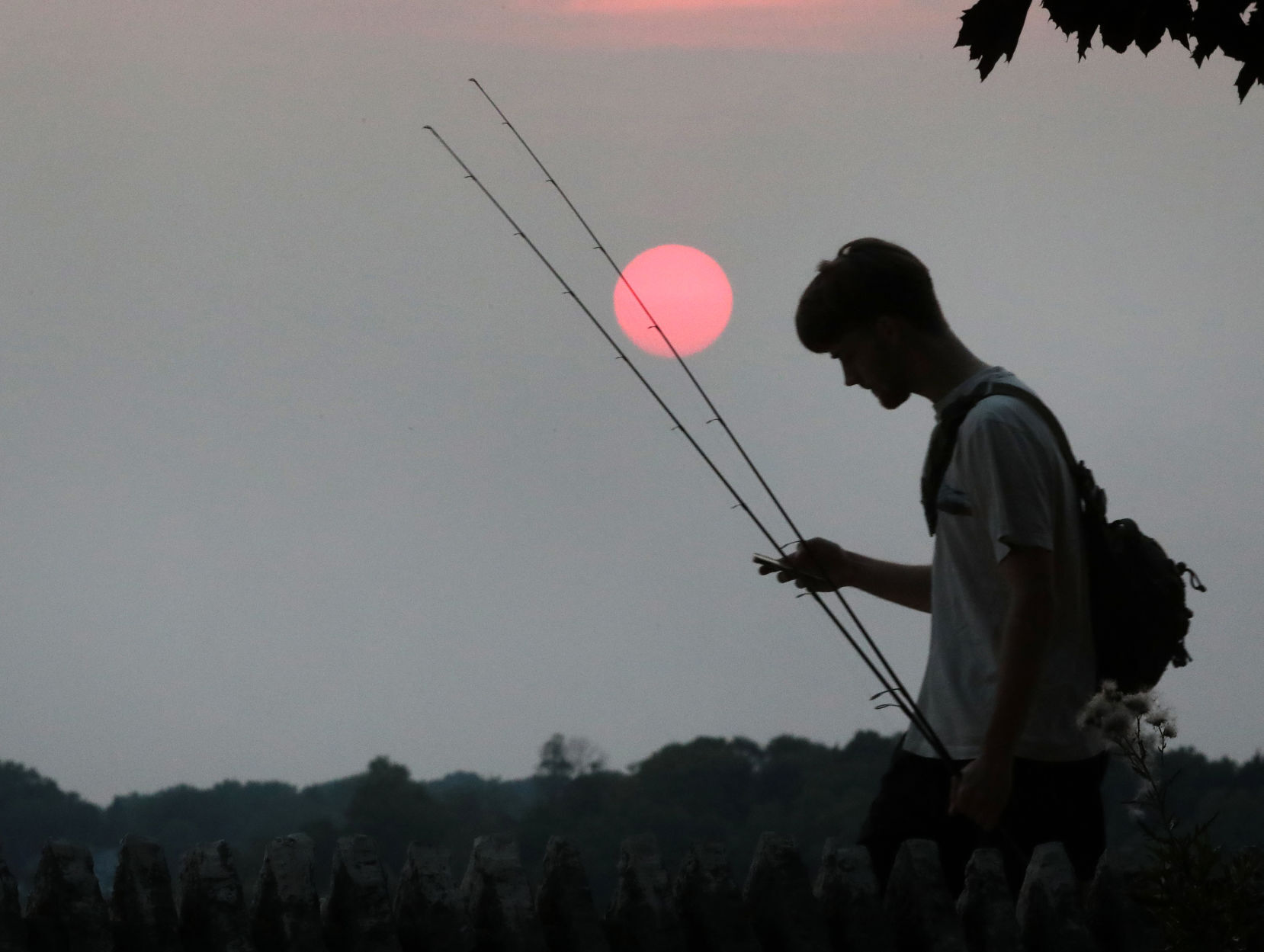 SMOKY SUNSET